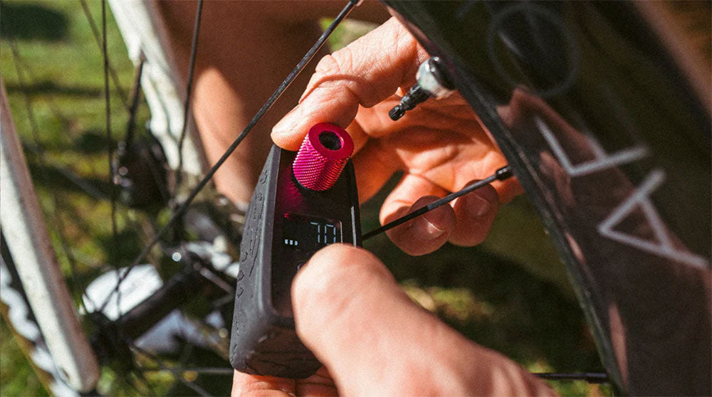 Muc Off Airmach Electric Mini Pro Inflator, Mini Pump