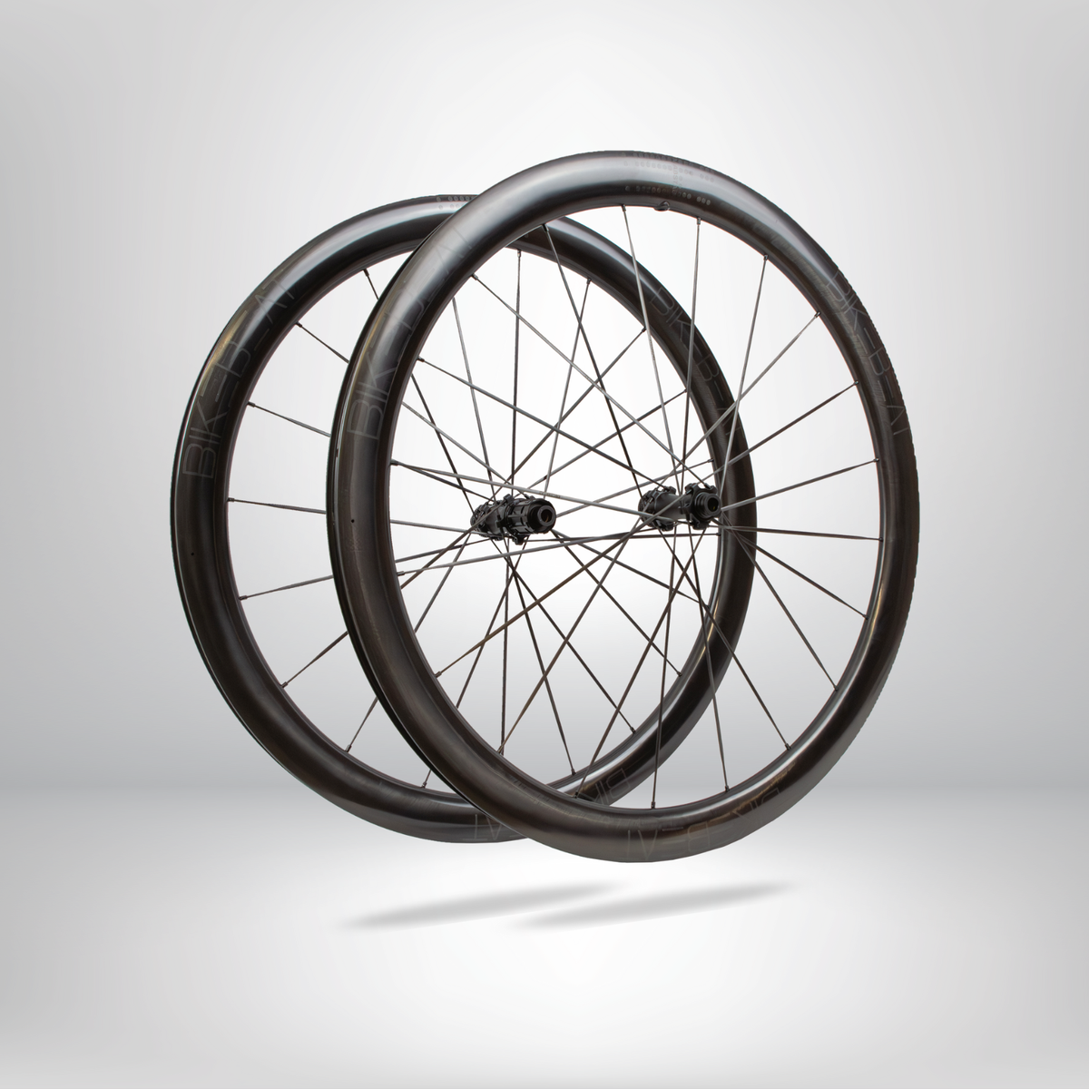 BIKEBEAT Maßstab EVO Hyperlight 45mm Carbon Laufrad-Satz - NUR 970 GRAMM