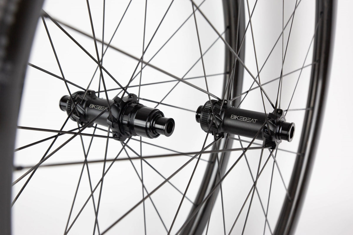 BIKEBEAT Maßstab AERO 55mm Carbon Laufrad-Satz
