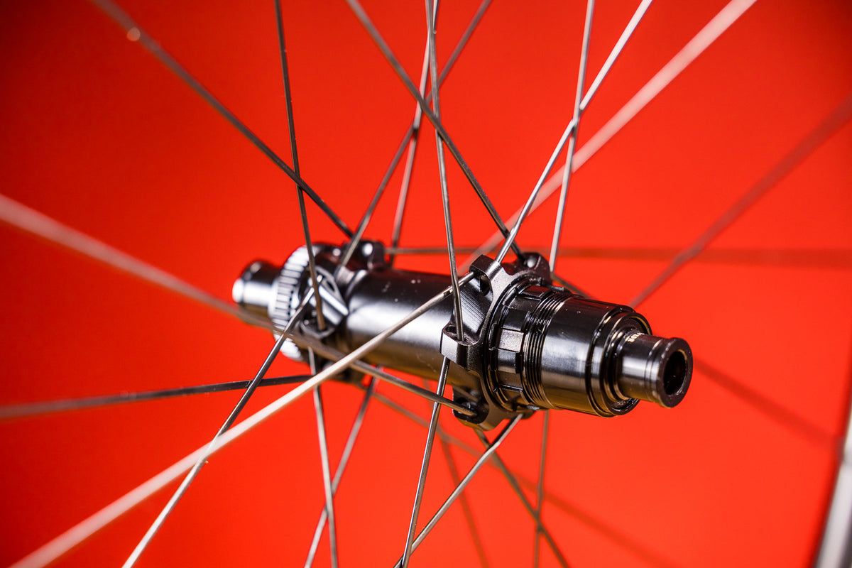 BIKEBEAT Maßstab EVO 45mm Carbon Laufrad-Satz