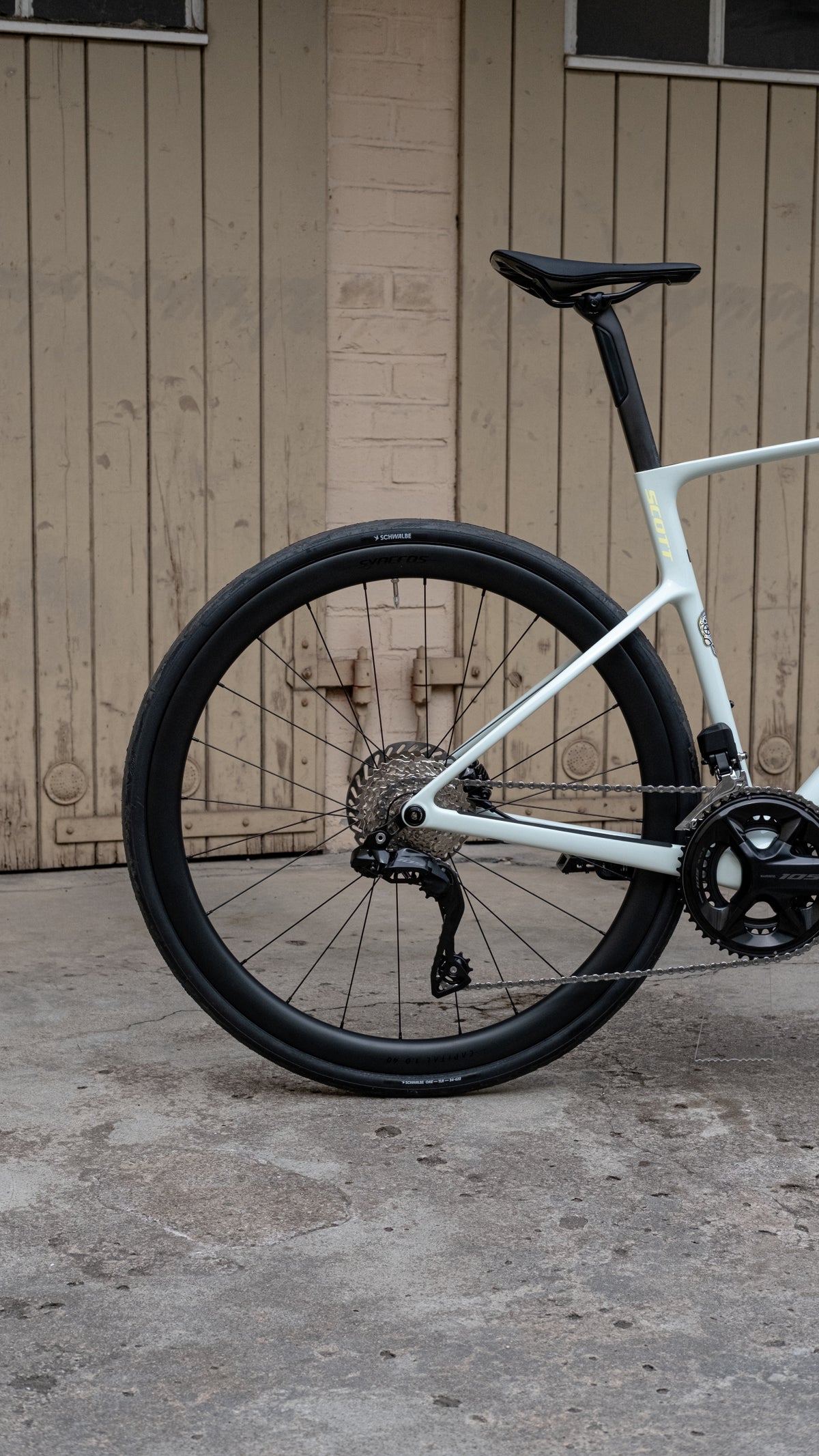 Scott ADDICT 30 Rennrad Shimano 105 Di2 2x12 - Frozen Green