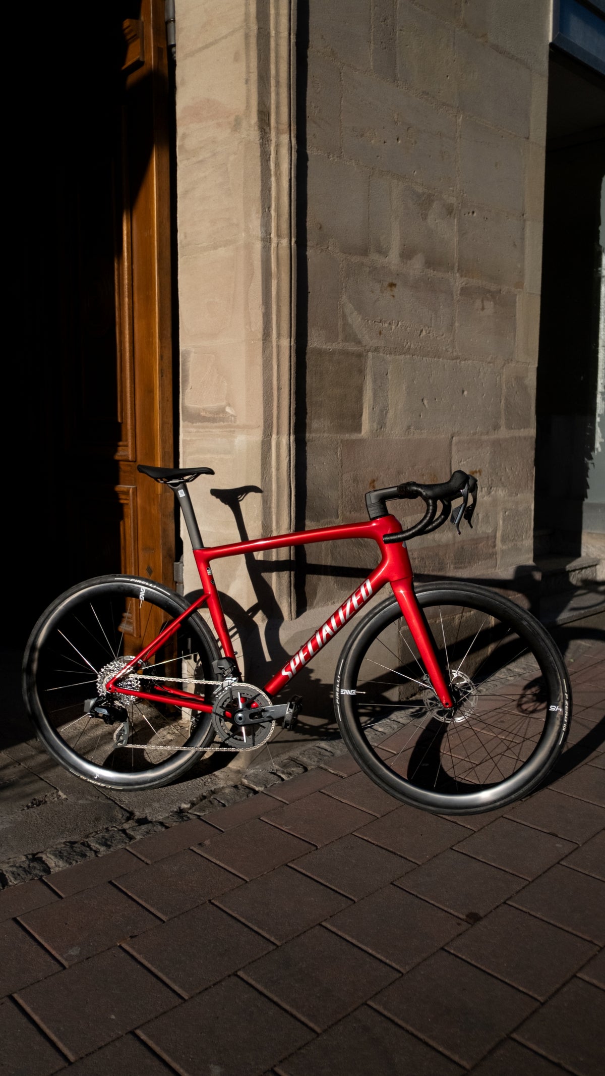 Specialized Tarmac SL8 Comp, SRAM Rival AXS 2x12 - Gloss Red Tint over Silver Dust