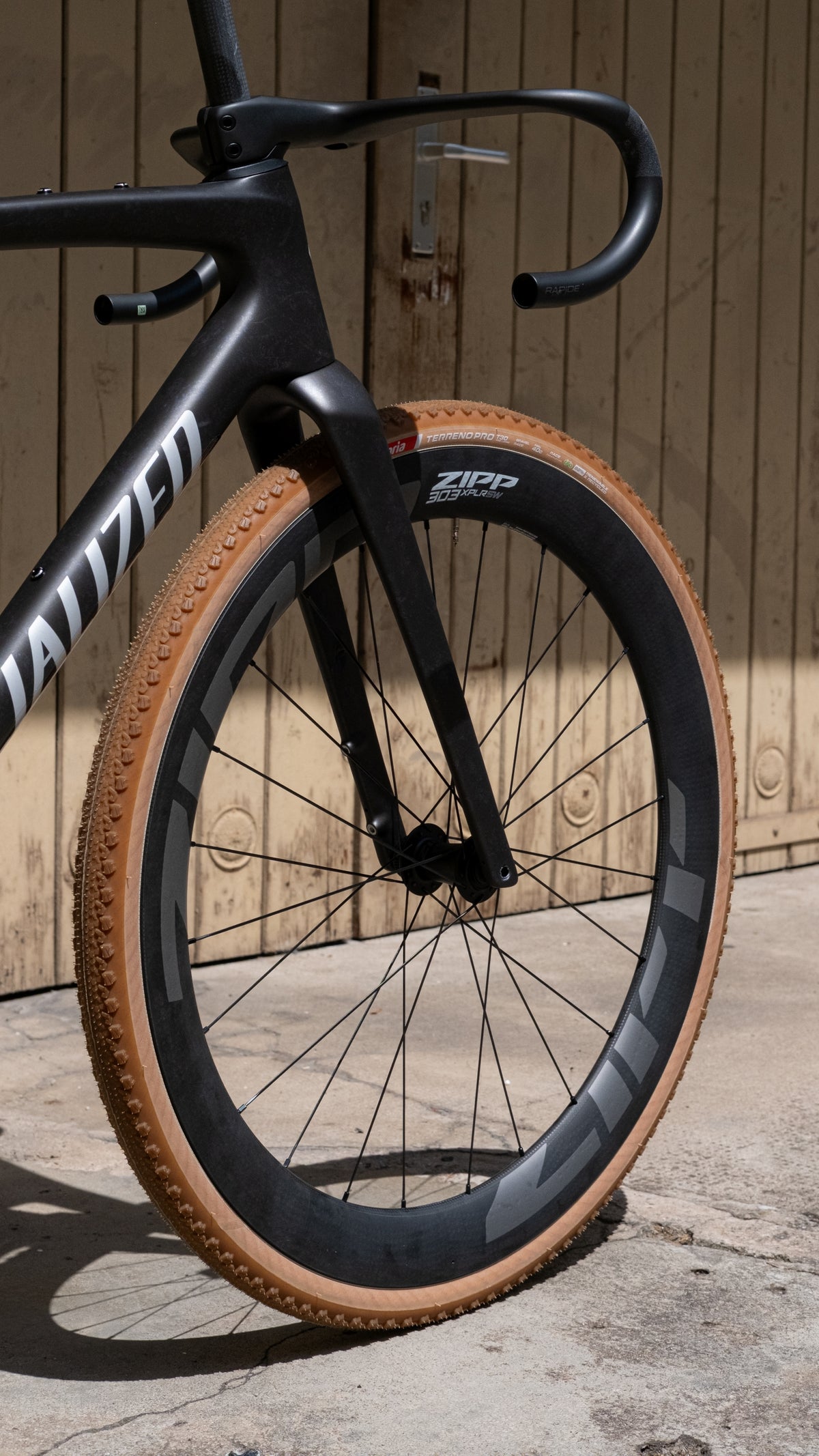 ZIPP 303 XPLR SW Carbon Laufrad Tubeless, Centerlock