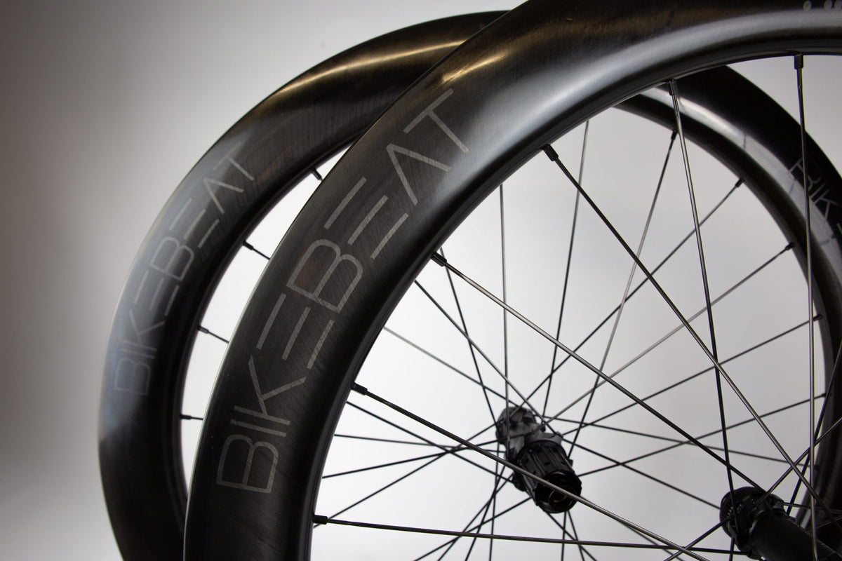 BIKEBEAT Maßstab AERO 55mm Carbon Laufrad-Satz