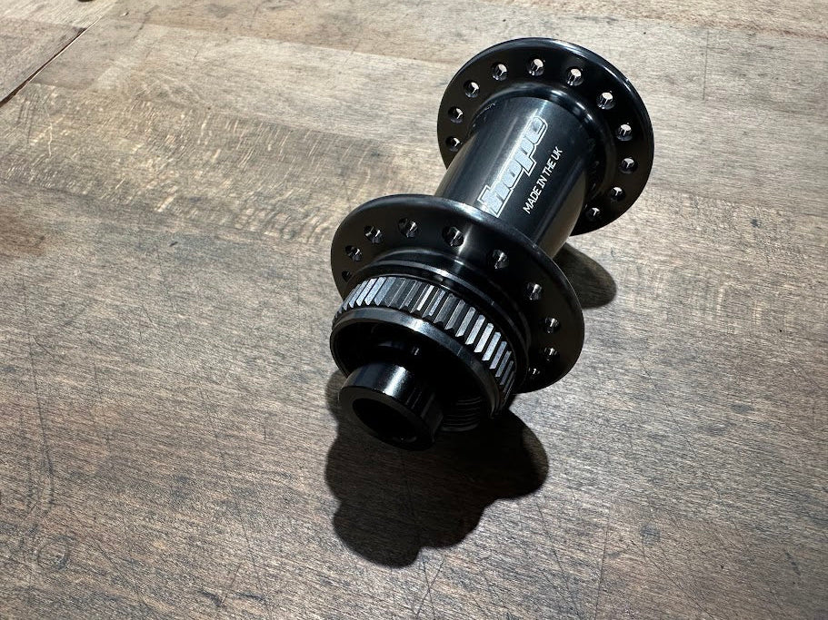 HOPE PRO5 Vorderradnabe, Centerlock, 12x100 TA  - Smoke