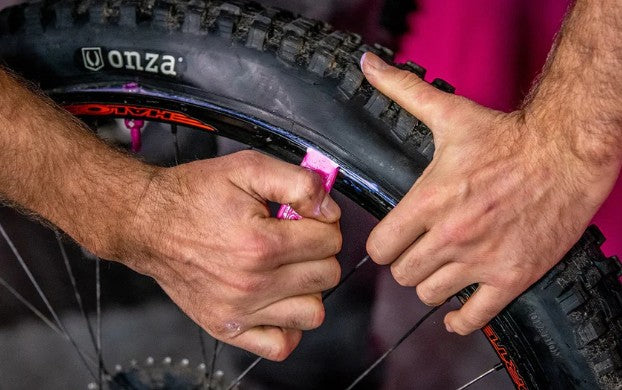 Muc-Off Rim Stix - tire lever