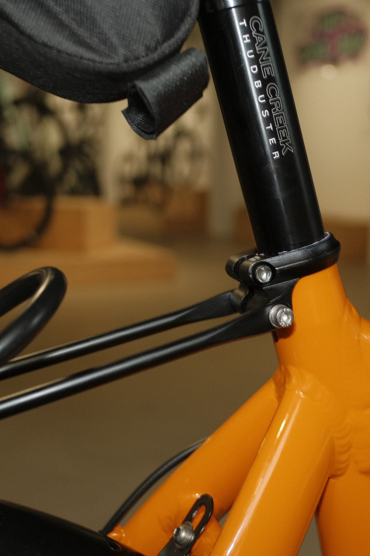 NG Sports Rackee Sattelklemme f. Gepäckträger m. Ösen 34,9mm - Schwarz
