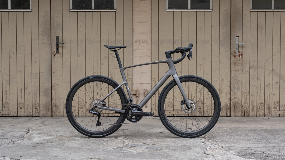 Scott ADDICT 20 Rennrad Shimano Ultegra Di2 2x12 - Tungsten Grey