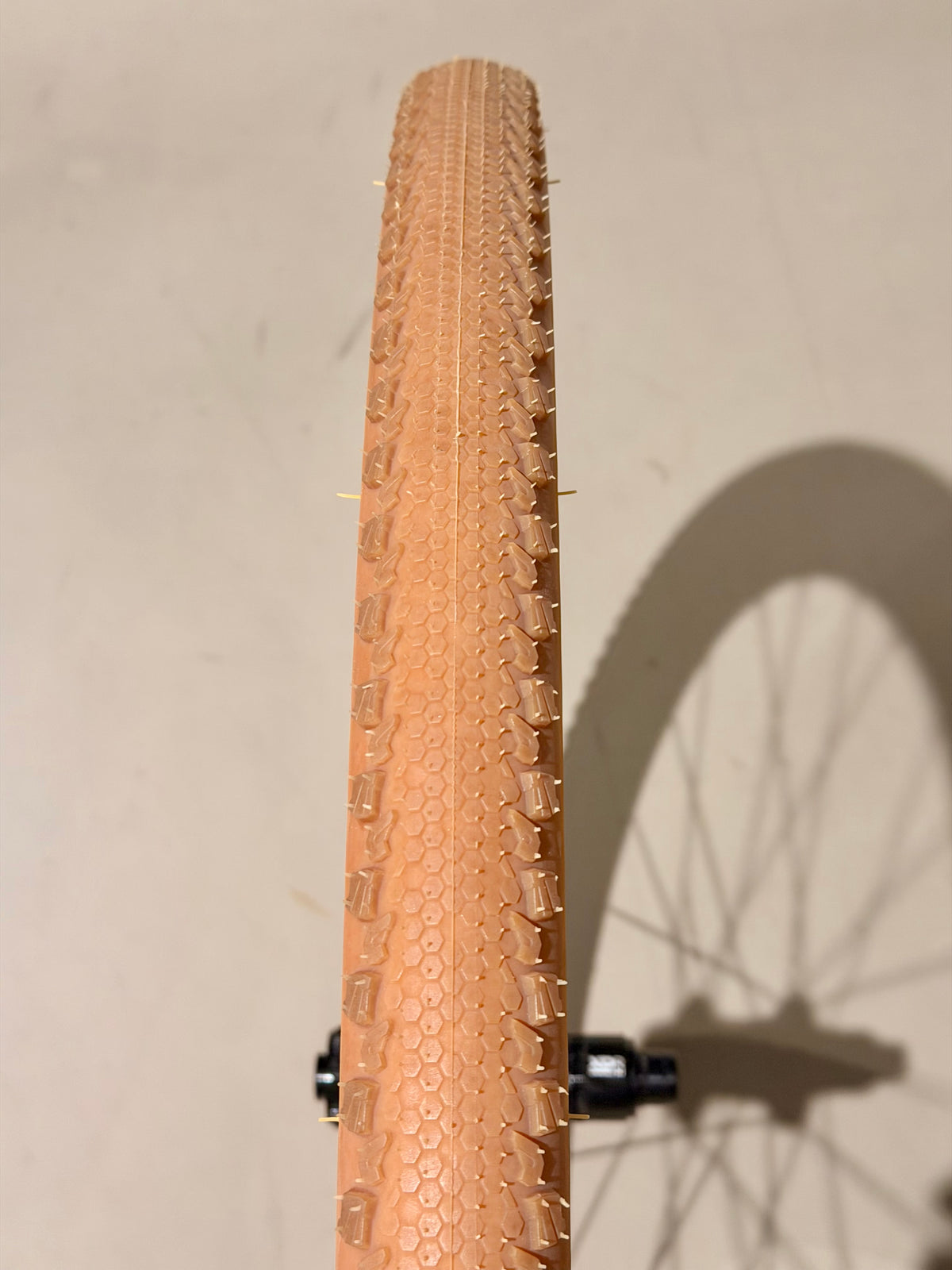Vittoria Terreno T30 Fine Loose, Gravel Endurance G2.0 TLR - Black/Tan
